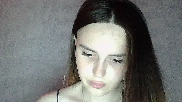SweetLoraa online show from 28, 5, 2026