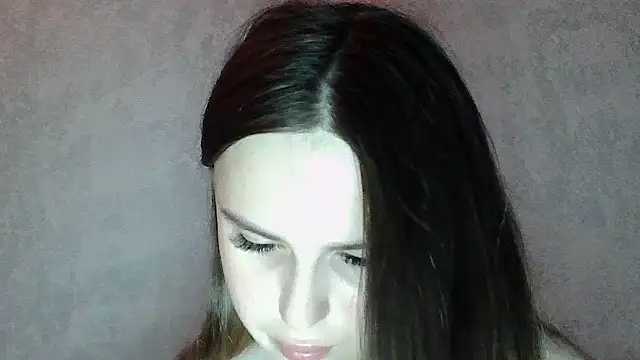 SweetLoraa online show from 13, 7, 2026