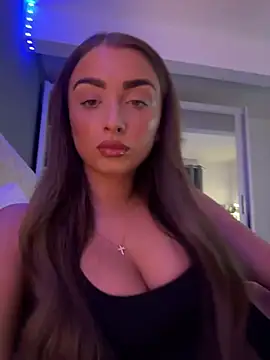 ellariverss online show from 2, 7, 2026