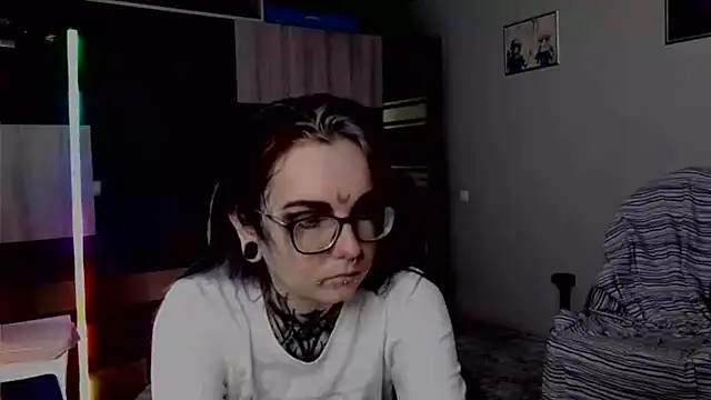 Snapshot of HighelikeGirl chatting on 27, 9, 2025 HighelikeGirl online show from 27, 9, 2025