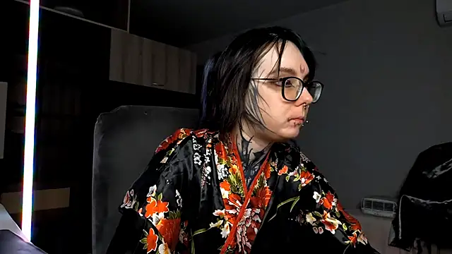 Snapshot of HighelikeGirl chatting on 17, 10, 2025 HighelikeGirl online show from 17, 10, 2025