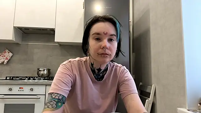 HighelikeGirl online show from 17, 2, 2026