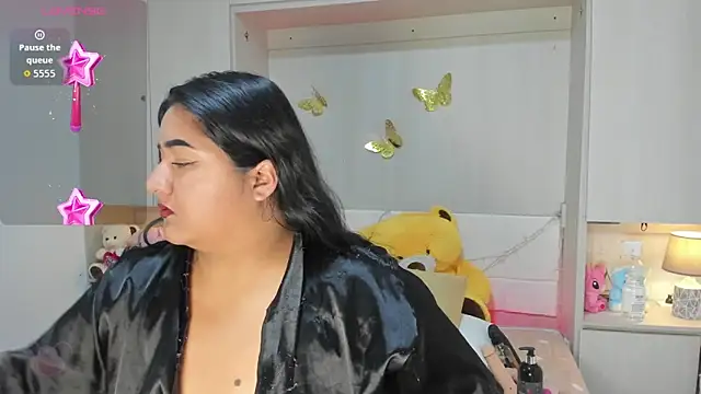 LilyWhitney online show from 18, 3, 2026