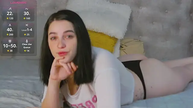 Leah Brooks online show from 25, 11, 2025