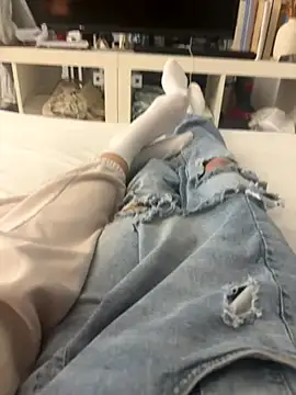 hottest23 online show from 5, 12, 2025