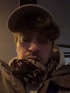 hottest23 online show from 13, 12, 2025