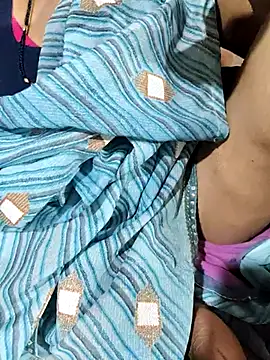 Snapshot of POOJACOUPLE chatting on 16, 1, 2026 POOJACOUPLE online show from 16, 1, 2026