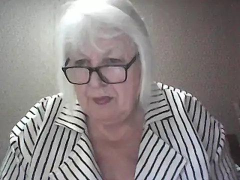 Snapshot of Alexia64231 chatting on 1, 4, 2026 Alexia64231 online show from 1, 4, 2026