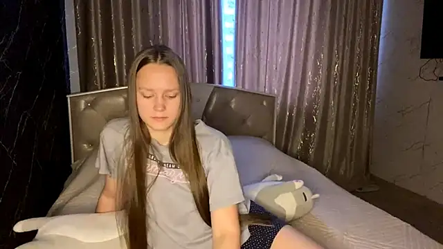 Snapshot of SoSweetGirl chatting on 2, 10, 2025 SoSweetGirl online show from 2, 10, 2025
