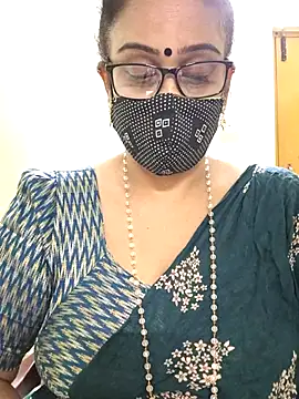 sweet-lotus online show from 9, 11, 2025