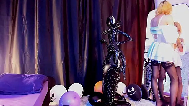 Anjela Botton online show from 30, 10, 2025