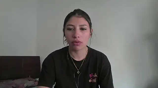 Snapshot of AriaBliss- chatting on 29, 9, 2025 AriaBliss- online show from 29, 9, 2025