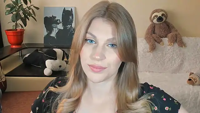 JuliaMuuun online show from 11, 9, 2025