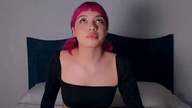 angelinhaaa online show from 3, 12, 2025