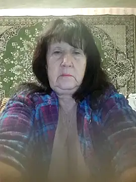 CrystalLime6411 online show from 14, 10, 2025