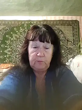 CrystalLime6411 online show from 7, 11, 2025