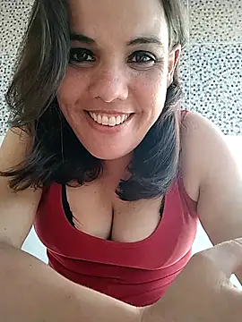 Bellapotencia1985 online show from 28, 11, 2025