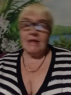 VioletSweet5566 online show from 27, 11, 2025