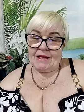 VioletSweet5566 online show from 28, 2, 2026