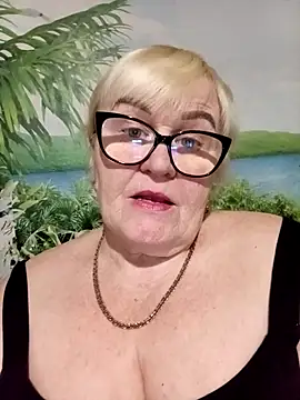 VioletSweet5566 online show from 13, 4, 2026