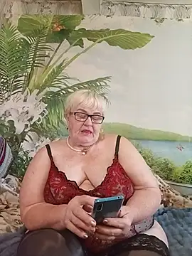 Snapshot of VioletSweet5566 chatting on 8, 7, 2026 VioletSweet5566 online show from 8, 7, 2026
