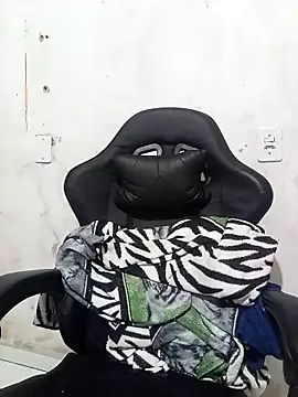 moreno25centimetro online show from 25, 4, 2026