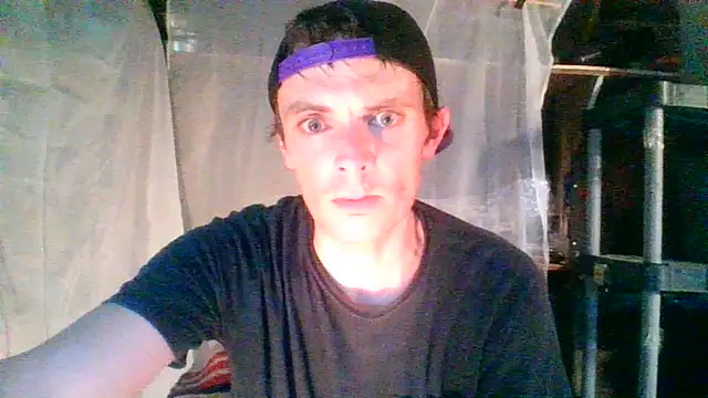 Snapshot of RichardW chatting on 9, 6, 2026 RichardW online show from 9, 6, 2026