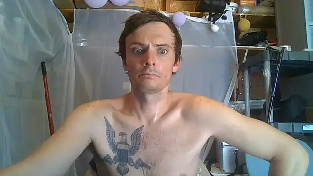 Snapshot of RichardW chatting on 23, 6, 2026 RichardW online show from 23, 6, 2026