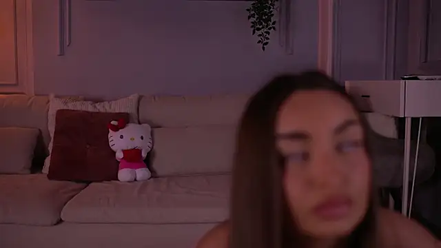 MillaSerene online show from 11, 4, 2026