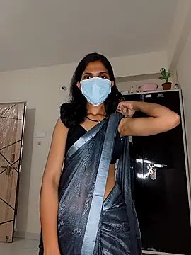 Shivani2002 online show from 18, 5, 2026