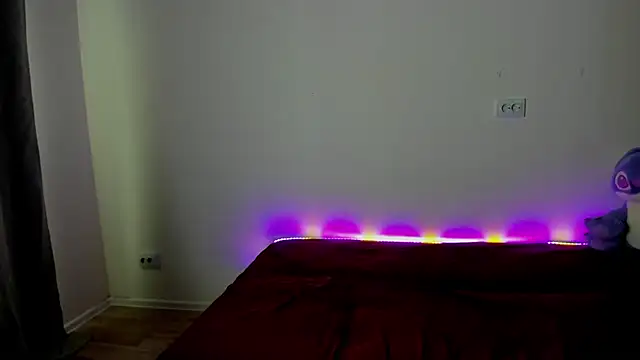 Snapshot of Alice_next_door chatting on 9, 9, 2025 Alice next door online show from 9, 9, 2025