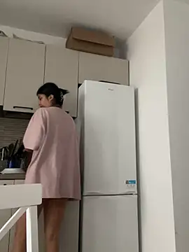 Snapshot of Lina_Xstasy chatting on 9, 10, 2025 Lina Xstasy online show from 9, 10, 2025