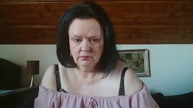 TiffanyMature online show from 3, 10, 2025