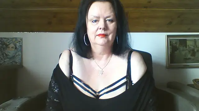 TiffanyMature online show from 24, 3, 2026