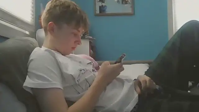 Liam axel35 online show from 5, 12, 2025