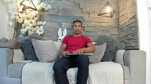 ItaloMoore online show from 12, 10, 2025