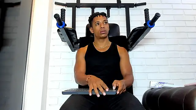 ItaloMoore online show from 27, 2, 2026