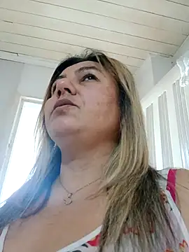 Nataly Foley online show from 5, 10, 2025