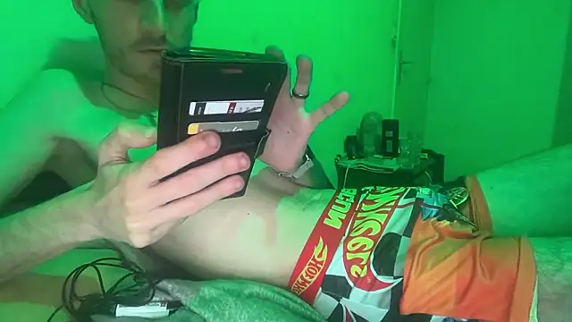 Snapshot of mister_twitter chatting on 20, 2, 2026 mister twitter online show from 20, 2, 2026