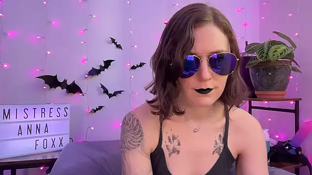 mistressannafoxx online show from 7, 11, 2025