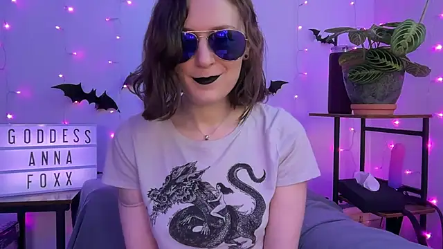 mistressannafoxx online show from 28, 11, 2025