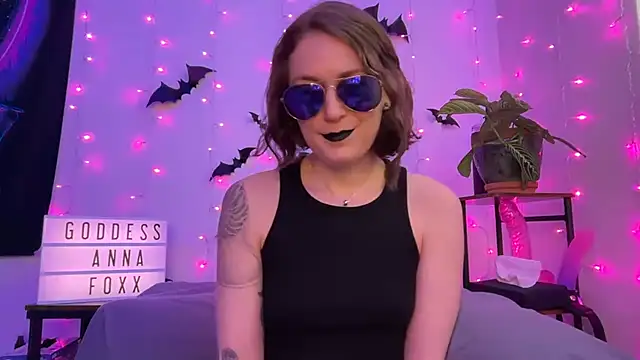 mistressannafoxx online show from 15, 1, 2026