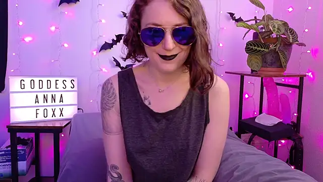 mistressannafoxx online show from 9, 2, 2026