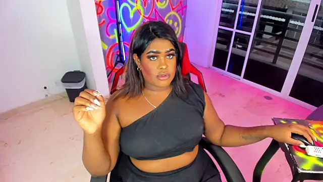  EvaRouse online show from 24, 10, 2025