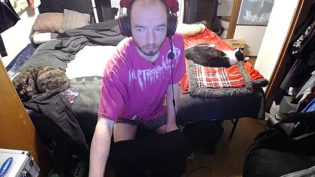 womenhateme69 online show from 4, 11, 2025