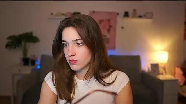 Snapshot of kissie_cat chatting on 12, 2, 2026 kissie cat online show from 12, 2, 2026