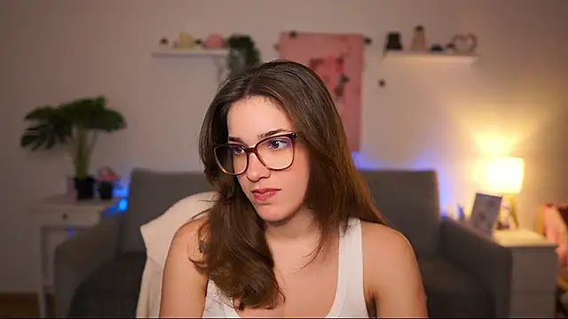 Snapshot of kissie_cat chatting on 18, 2, 2026 kissie cat online show from 18, 2, 2026