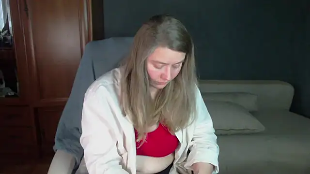 Sweet  Gigi online show from 1, 12, 2025