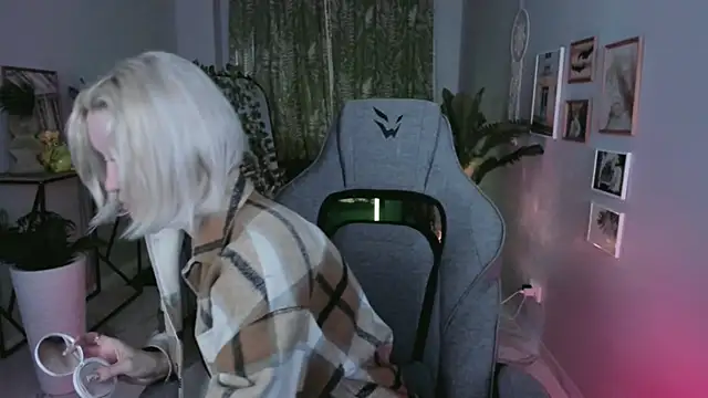 BethanyCloud online show from 16, 4, 2026