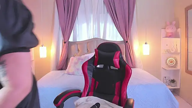 IsabellaHot01 online show from 23, 4, 2026